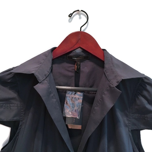 NWT BCBG MaxAzaria blouse, size Small, in blue - Picture 3 of 16